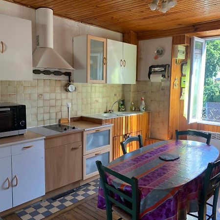 Joli Appartement Dans Une Maison Ancienne Акс-ле-Терм Екстериор снимка