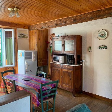 Joli Appartement Dans Une Maison Ancienne Акс-ле-Терм Екстериор снимка