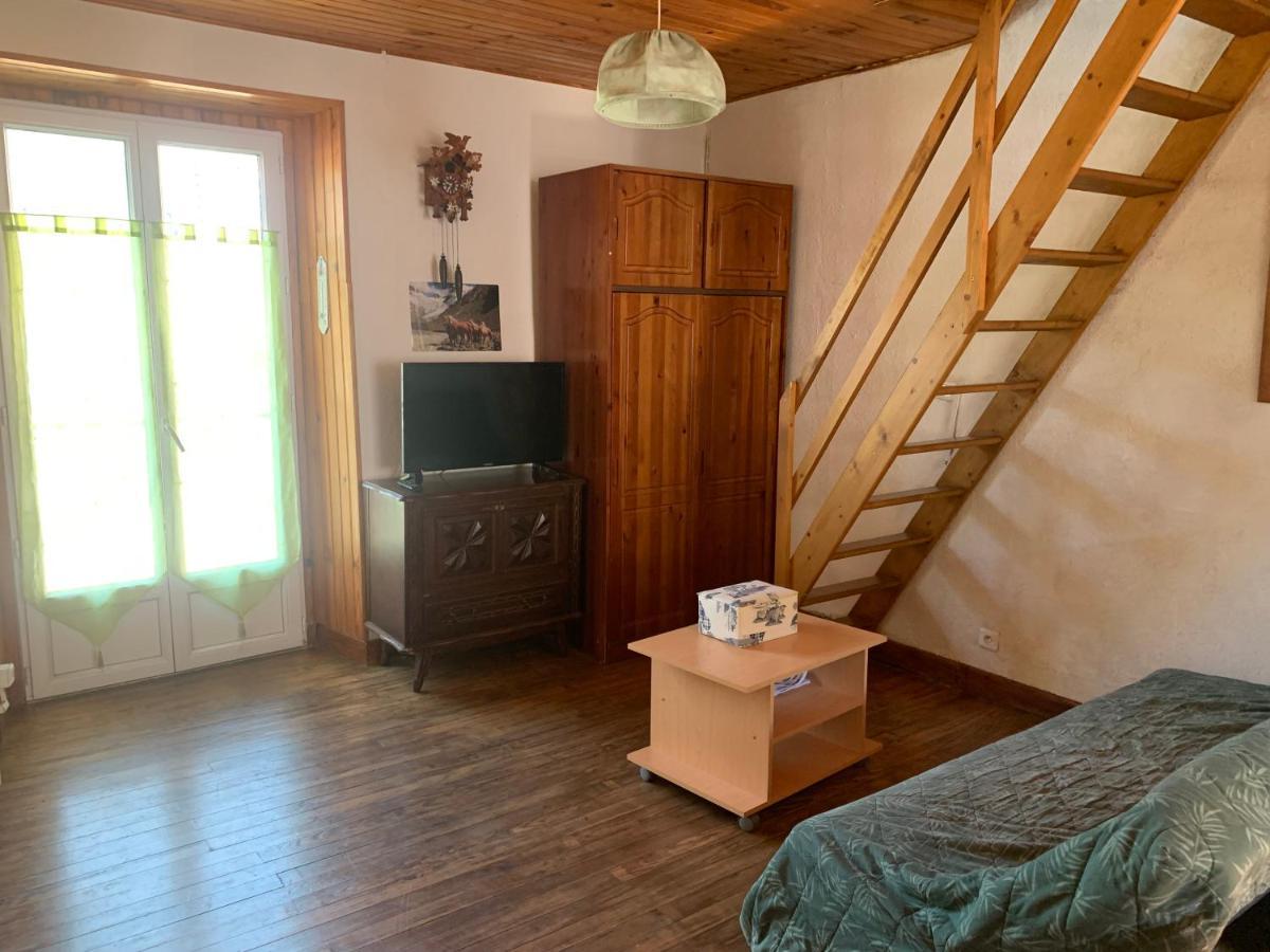 Joli Appartement Dans Une Maison Ancienne Акс-ле-Терм Екстериор снимка