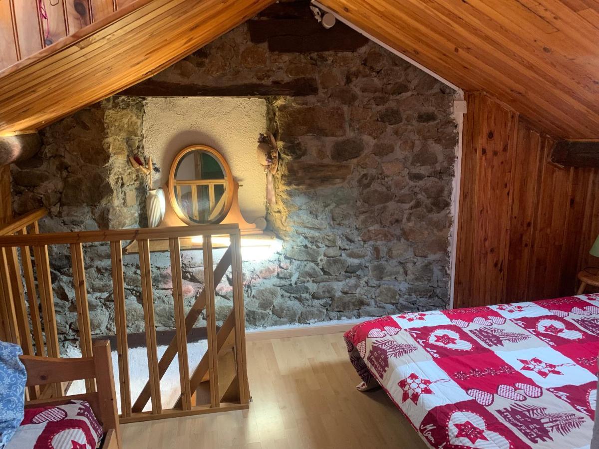 Joli Appartement Dans Une Maison Ancienne Акс-ле-Терм Екстериор снимка