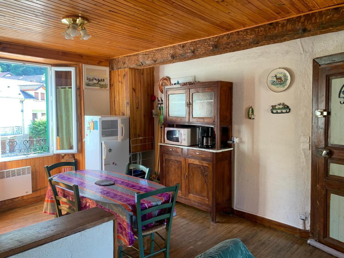 Joli Appartement Dans Une Maison Ancienne Акс-ле-Терм Екстериор снимка